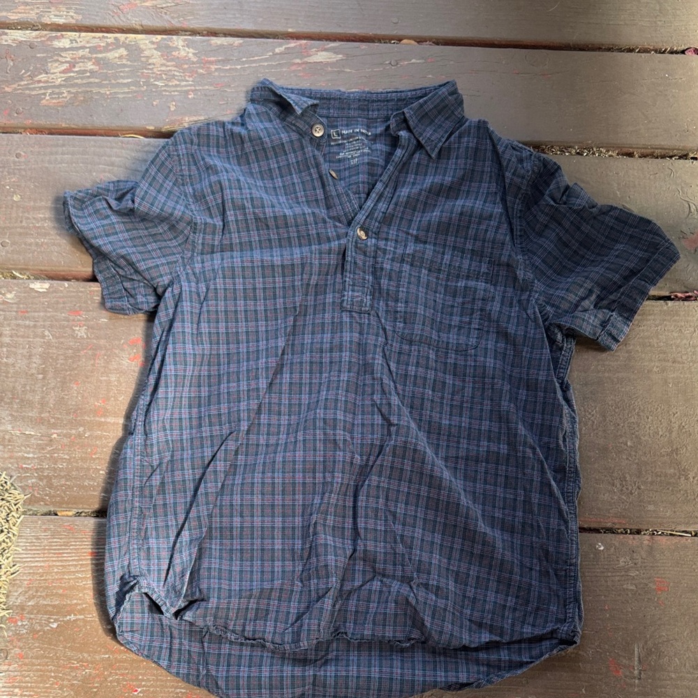 GAP Men's Navy Checkered Casual Shirt
